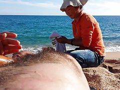 Khiêu dâm liên quan đến sambuca