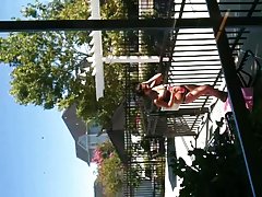 Khiêu dâm, mẹ bạn bè